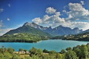Přehrada Lac du Sautet na řece Drac