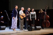 Dušan Vančura, Veronika Součková, Jiří Holoubek, Jiří Cerha, Zdena Tichotová, Pavel Peroutka (Spirituál kvintet). Vánoční koncert Obecní dům, Praha