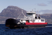 Trajekt Melshorn (*1999, délka 116 m, 120 osobních aut). Bognes (N)