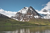 Hora Russetinden (1527 m) a fjord Balsfjorden u Nordkjosbotn