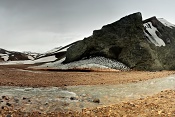 Laugabarmur, řeka Brennisteinsöldukvisl a Bláhnúkur - Landmannalaugar. Island