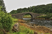 Clach Na Sula (Clachan Bridge), * 1792 z ostrova Kerre na ostrov Seil