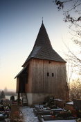 Polodřevěná hranolová zvonice ve Viticích (*16.stol.)