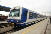 Motorový vlak ÖBB třídy 4020 (*1978) na trase Břeclav - Wien
